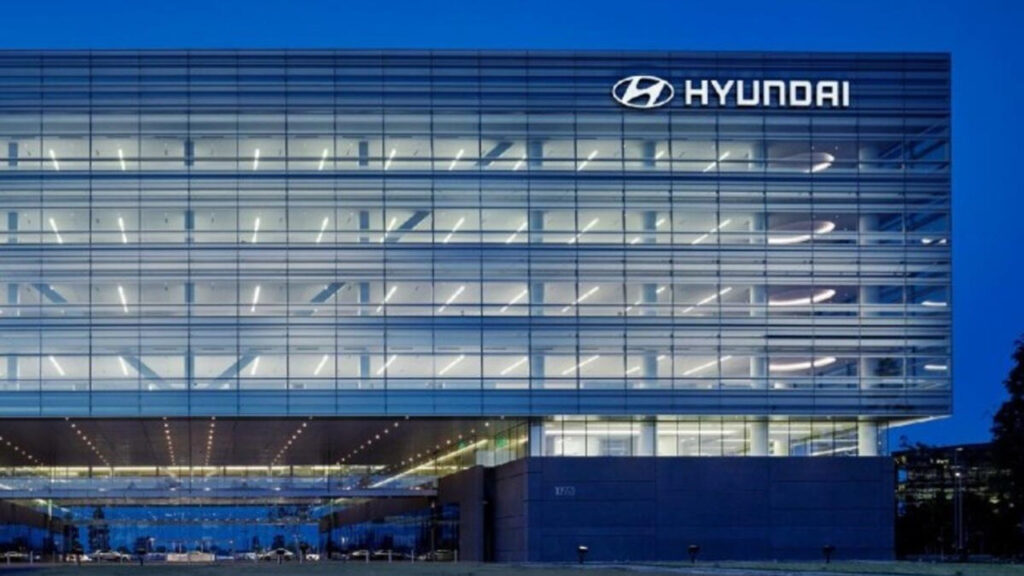 hyundai-eTwL_cover.jpg