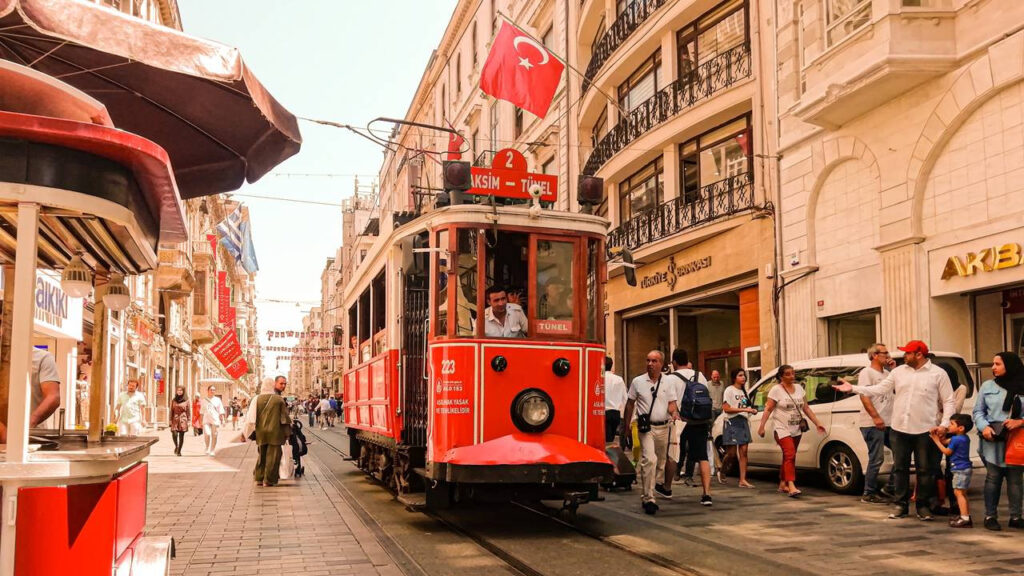 istanbul-turist-pQx1_cover.jpg