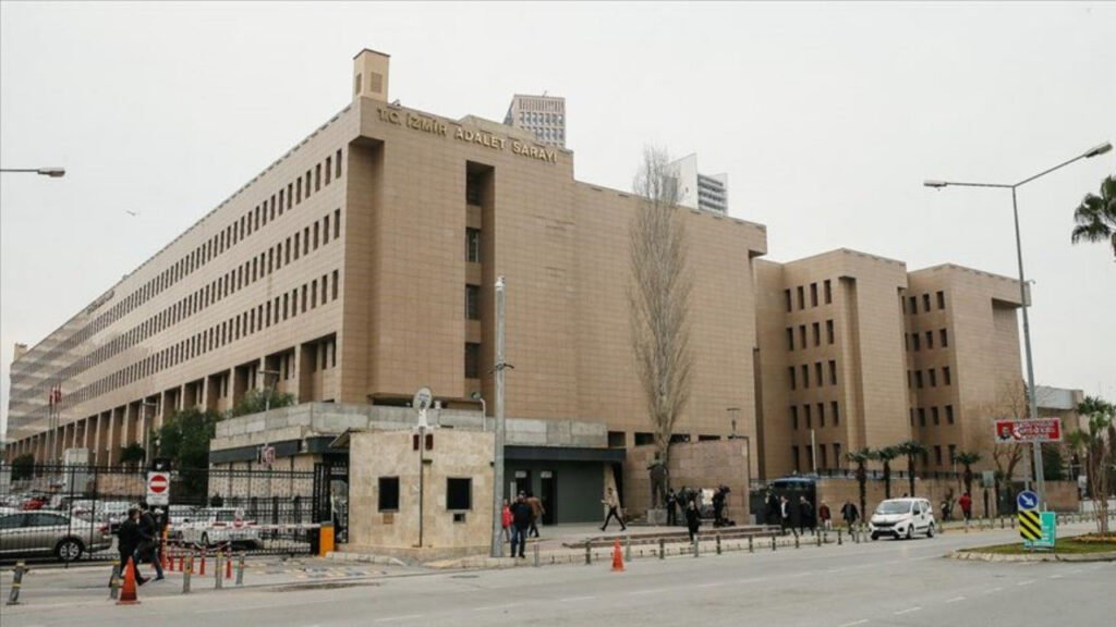 izmir-adalet-sarayi-4qdi_cover.jpg
