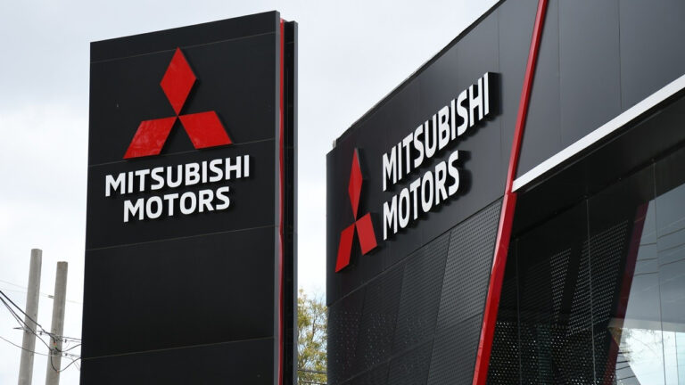 mitsubishi-motors-C70e_cover.jpg