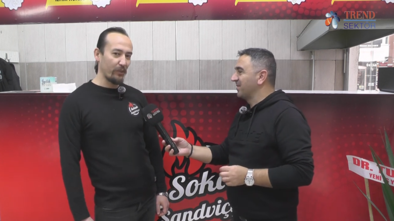 SOKAK SANDVİÇÇİSİ