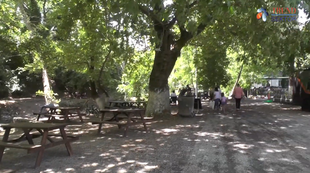 YİĞİTLER ÇAY BAHÇESİ